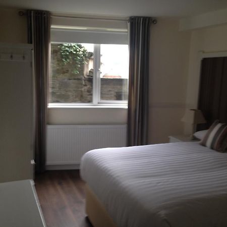 The Fleet Inn Guesthouse & Restaurant Killybegs Buitenkant foto