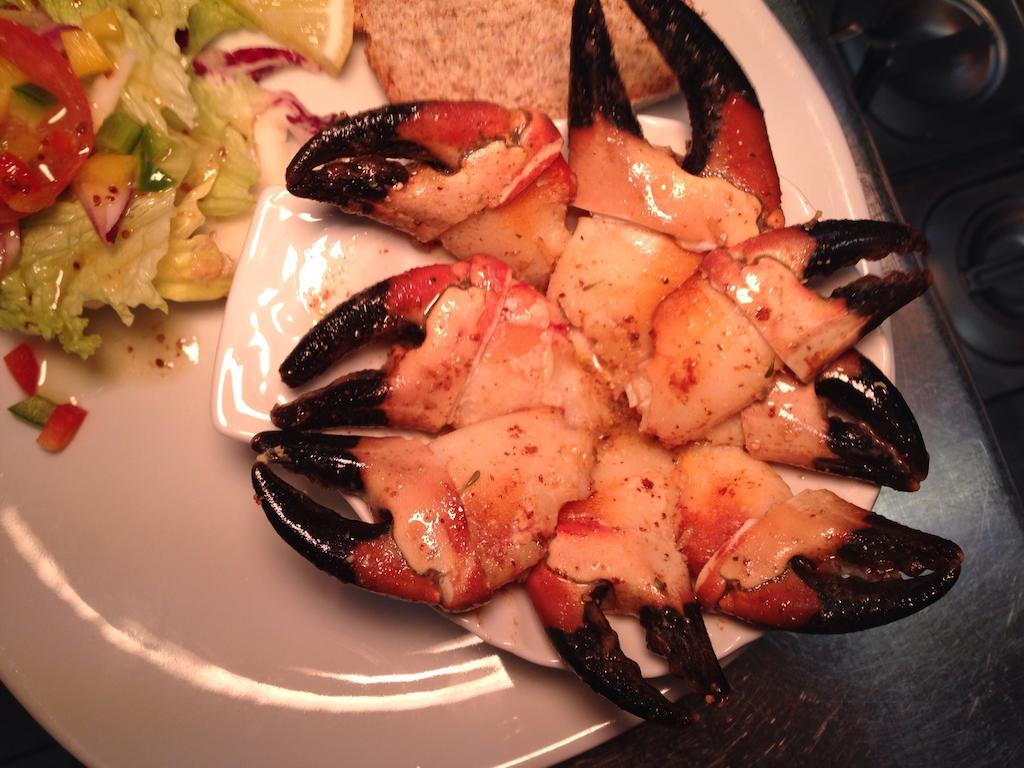 The Fleet Inn Guesthouse & Restaurant Killybegs Buitenkant foto